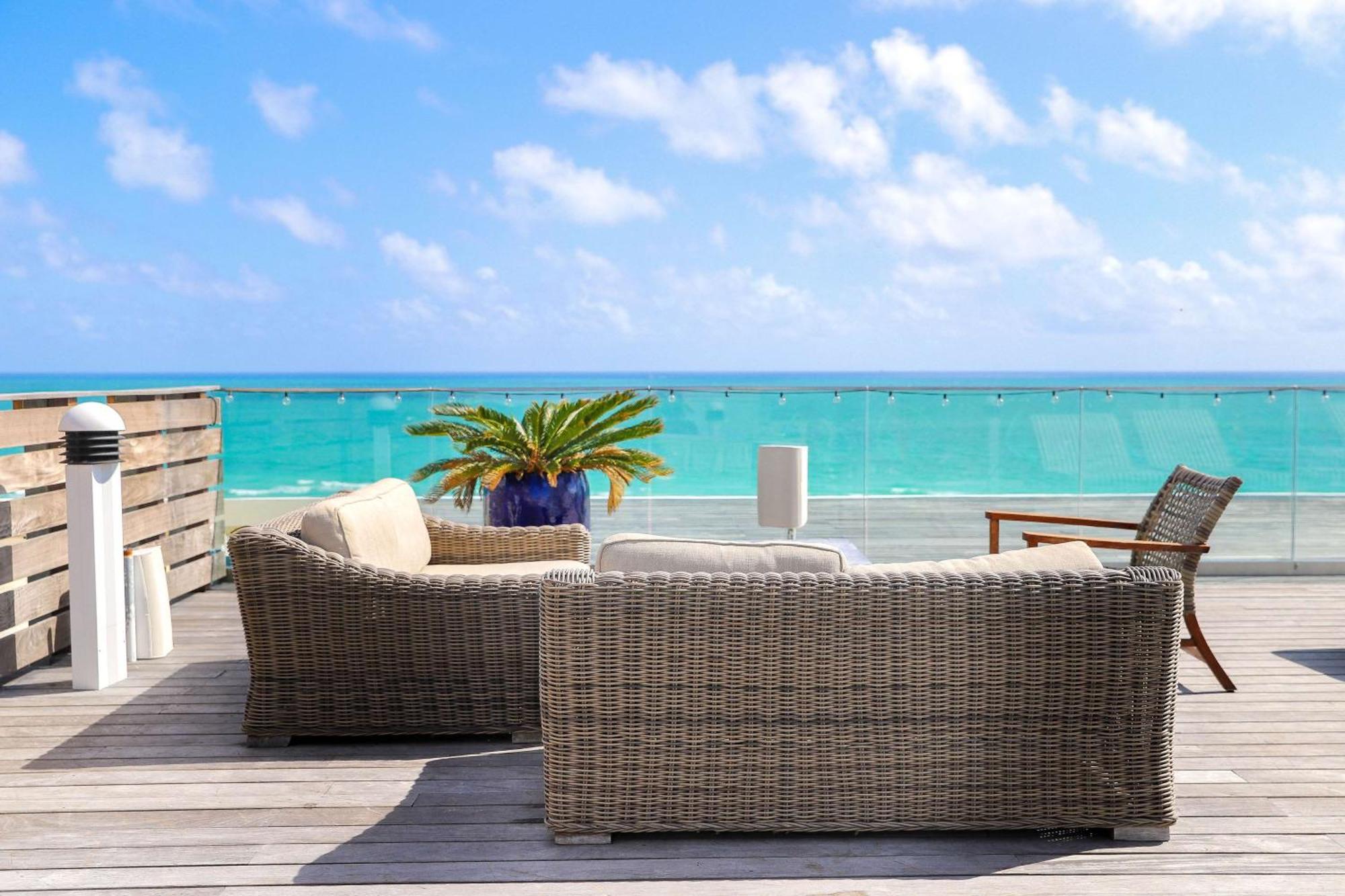 Nautilus Sonesta Miami Beach Ngoại thất bức ảnh The view from the rooftop